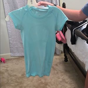 Lululemon swiftly tech shirt